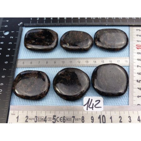 Anthophyllite Pierre Plate à l unité de 41 à 46 mm | Minéraux Paubrasil