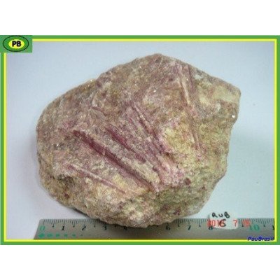 Rubellite, tourmaline rose de 600g du Brésil