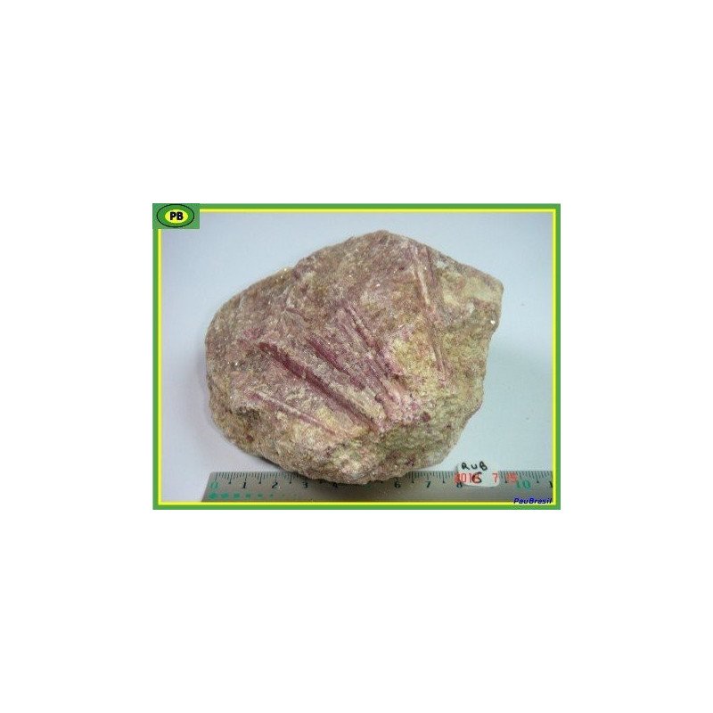 Rubellite, tourmaline rose de 600g du Brésil