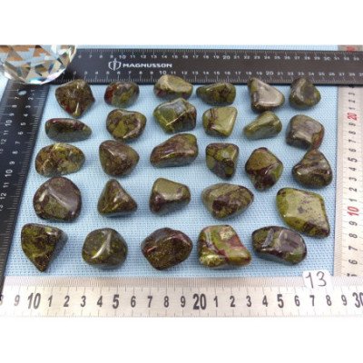 Piemontite - Dragon Stone Pierre Roulée à l unité de 25 à 30 | Minéraux Paubrasil