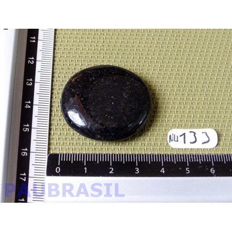Nuummite en pierre plate de 21gr
